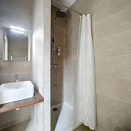 Les De N1 ,clim, Proche A75 Coudes